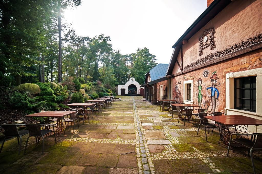 Nostalgia Sokolniki Hotel Ozorków Zewnętrze zdjęcie